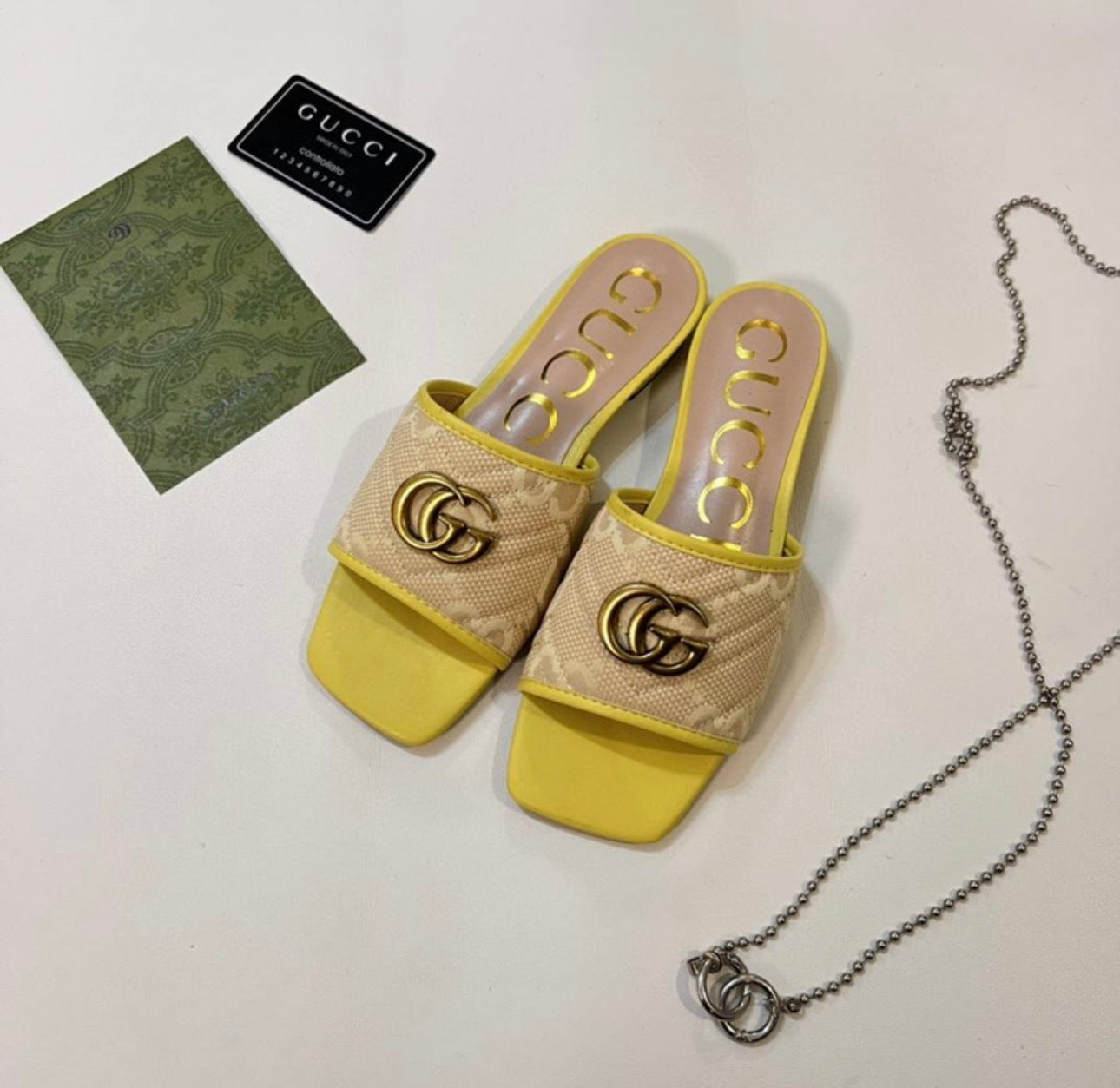 Sandales:GUCCI