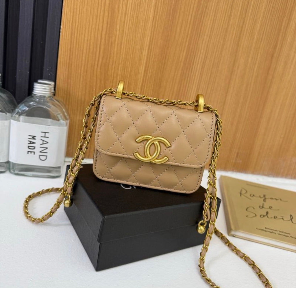 Sac à main:CHANEL