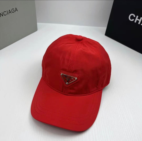 Casquette:PRADA