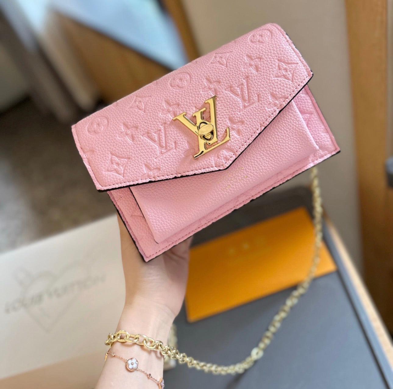 Sac a main:LV