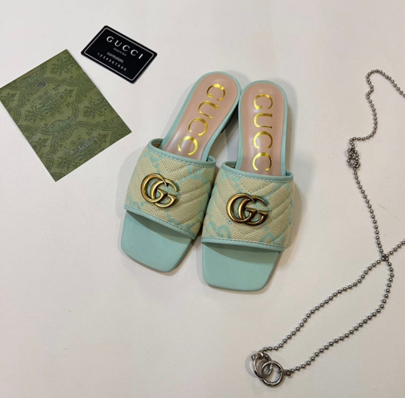 Sandales:GUCCI