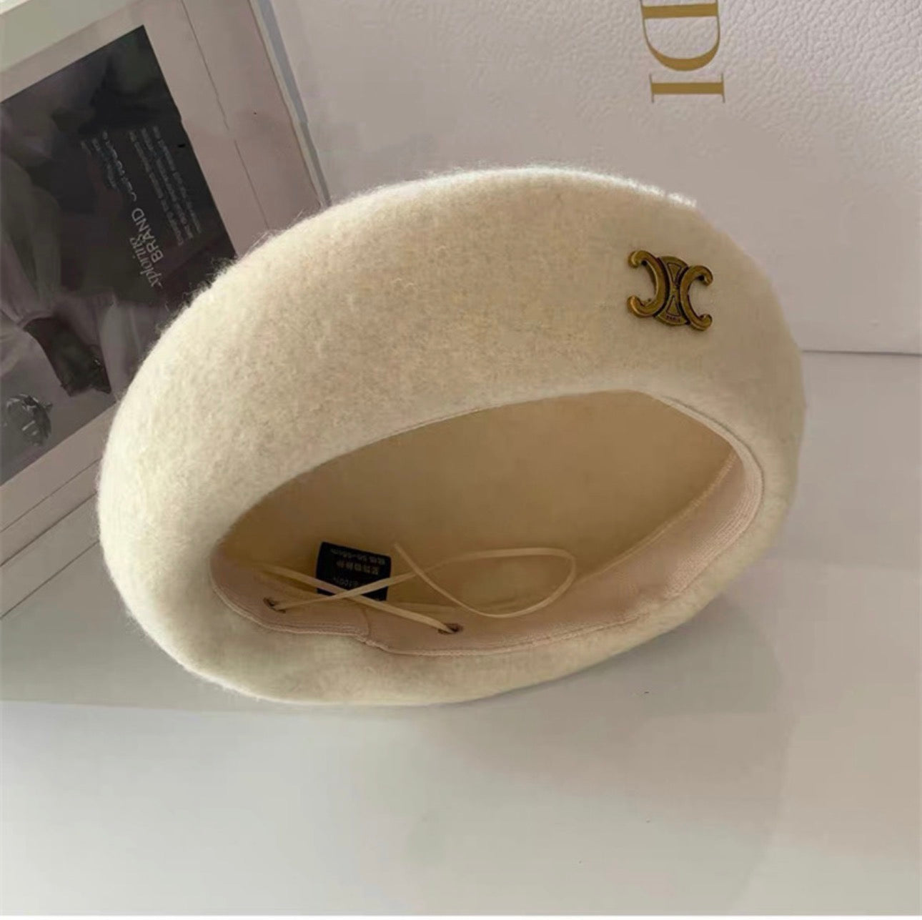 Casquette:CHANEL