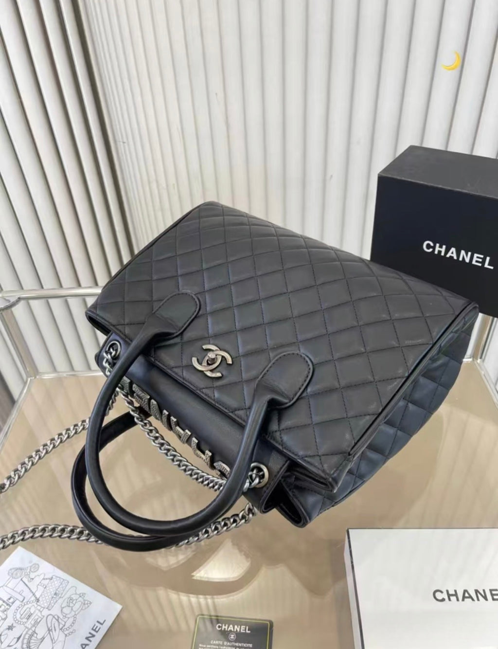 Sac à main:CHANEL