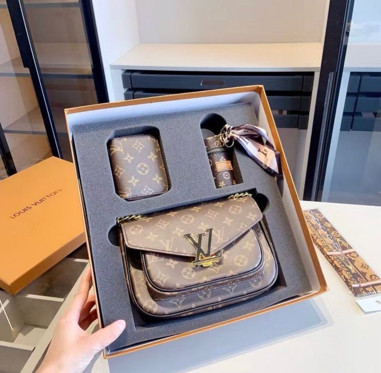 Coffret cadeau :LV