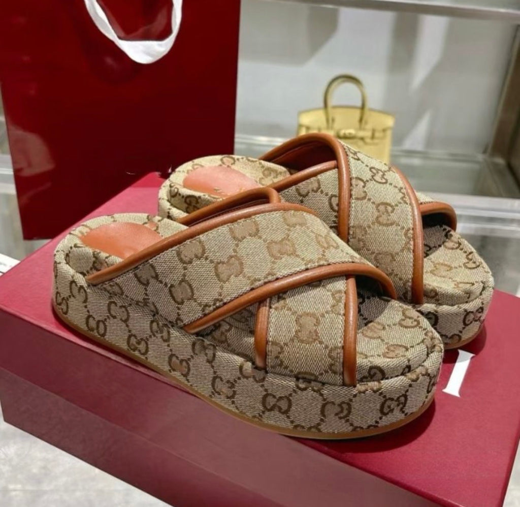 Sandales:Gucci