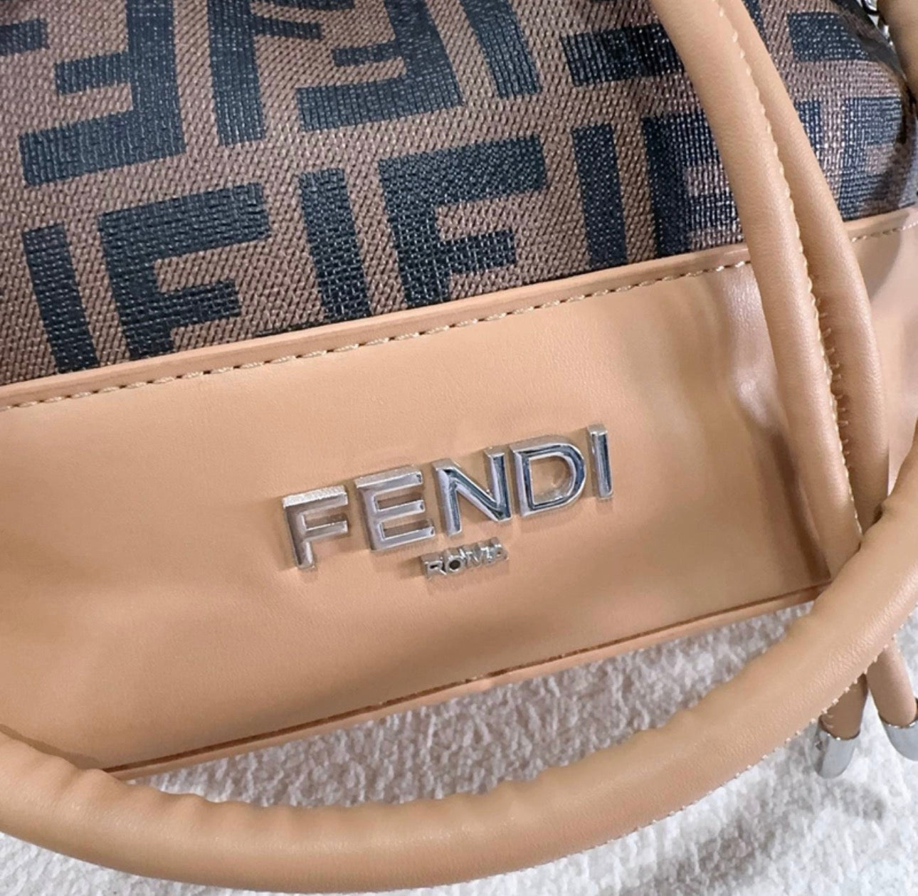 Sac à main : FENDI