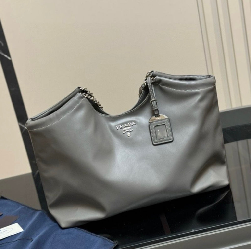 Sac à main : PRADA
