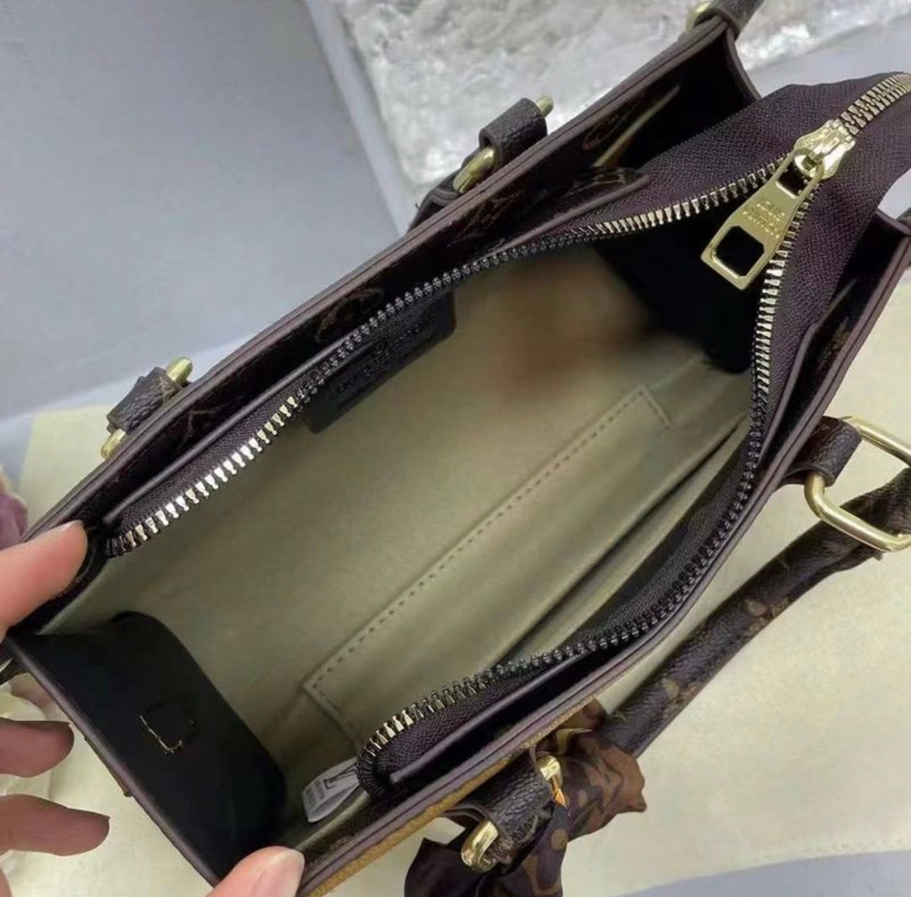 Sac à main:LV
