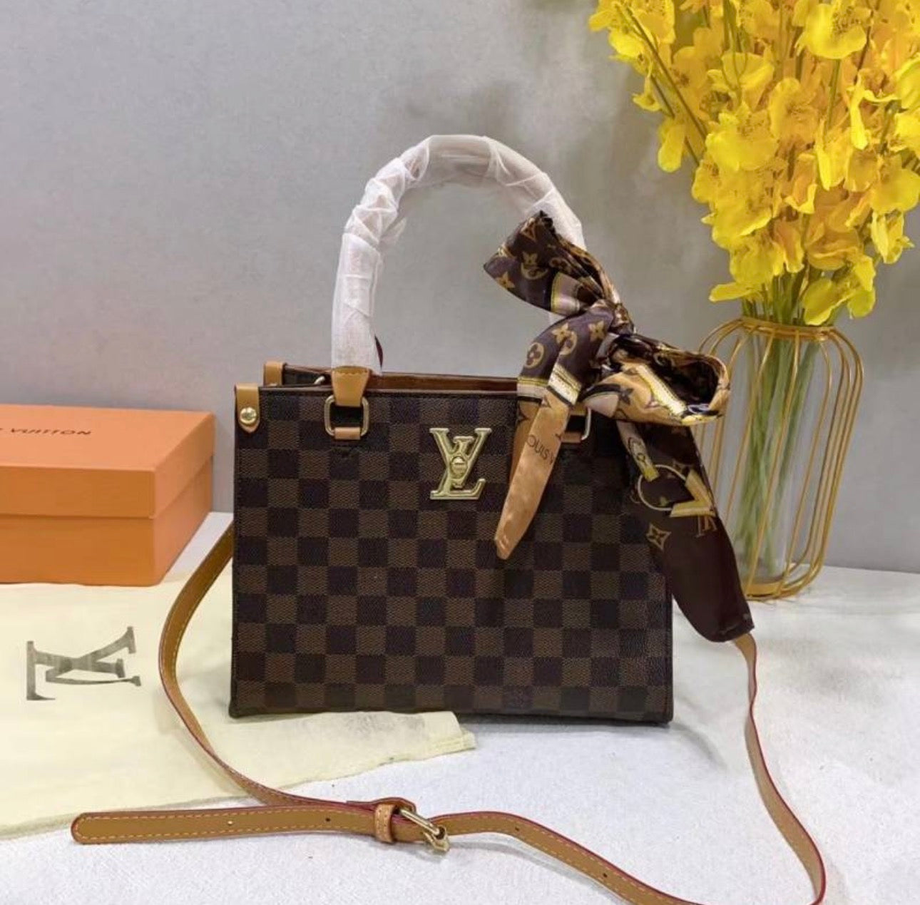 Sac à main:LV