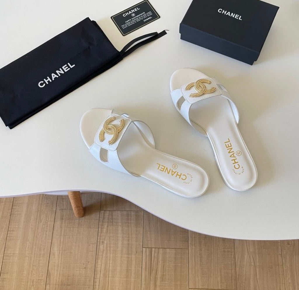 Sandales:CHANEL