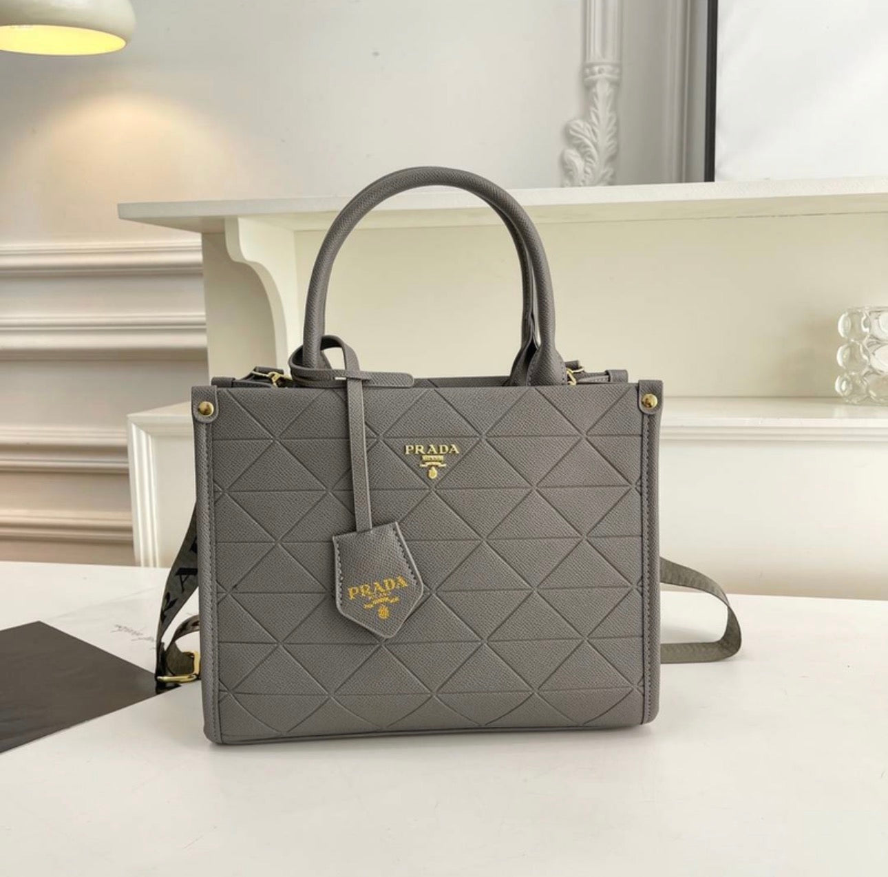 Sac à main:PRADA