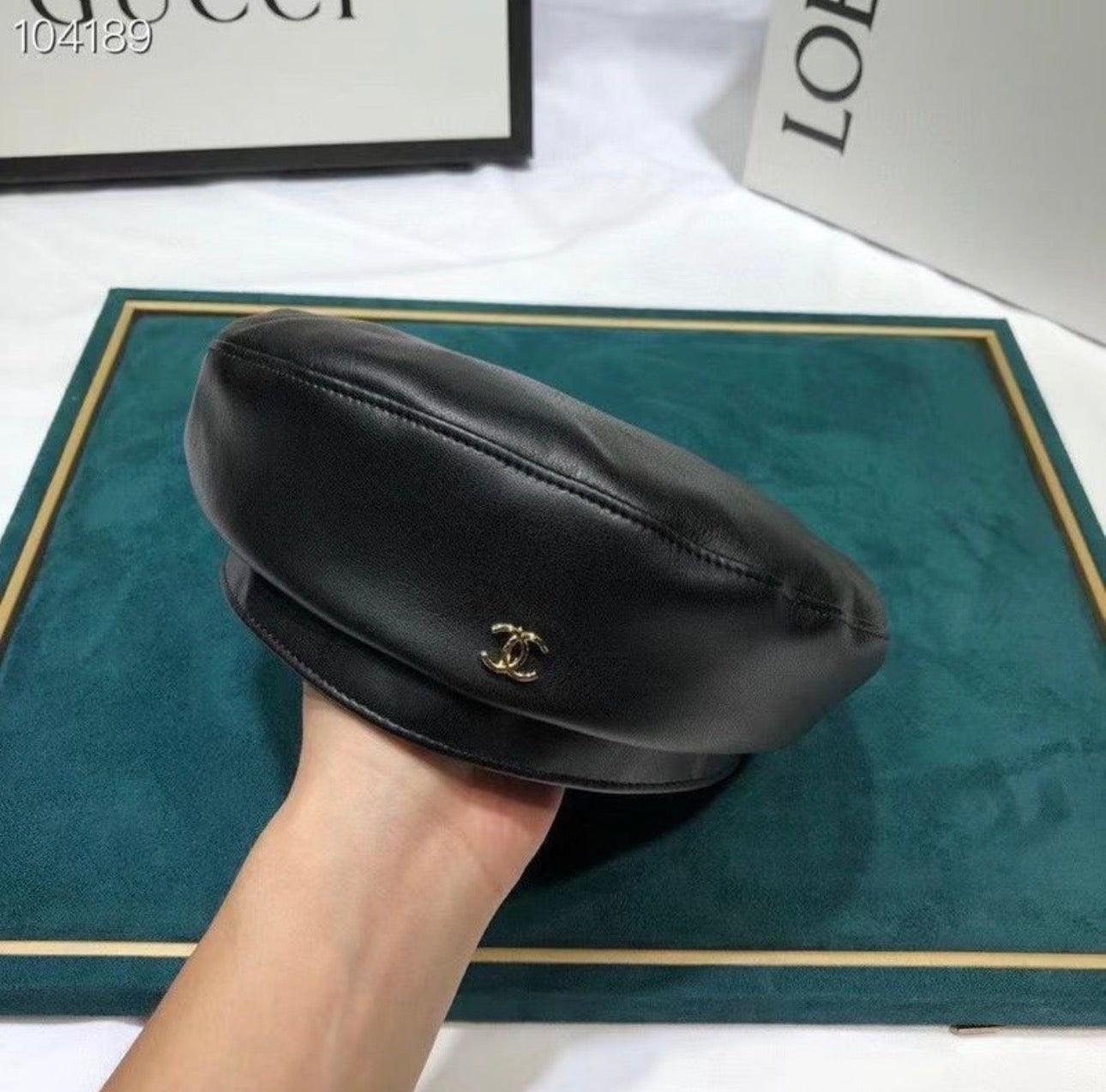 Casquette:CHANEL