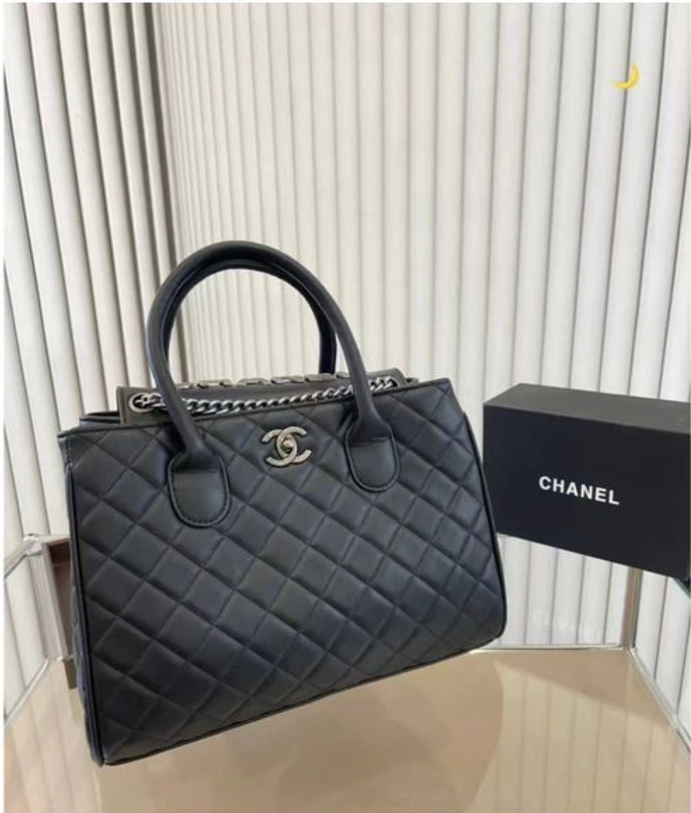 Sac à main:CHANEL