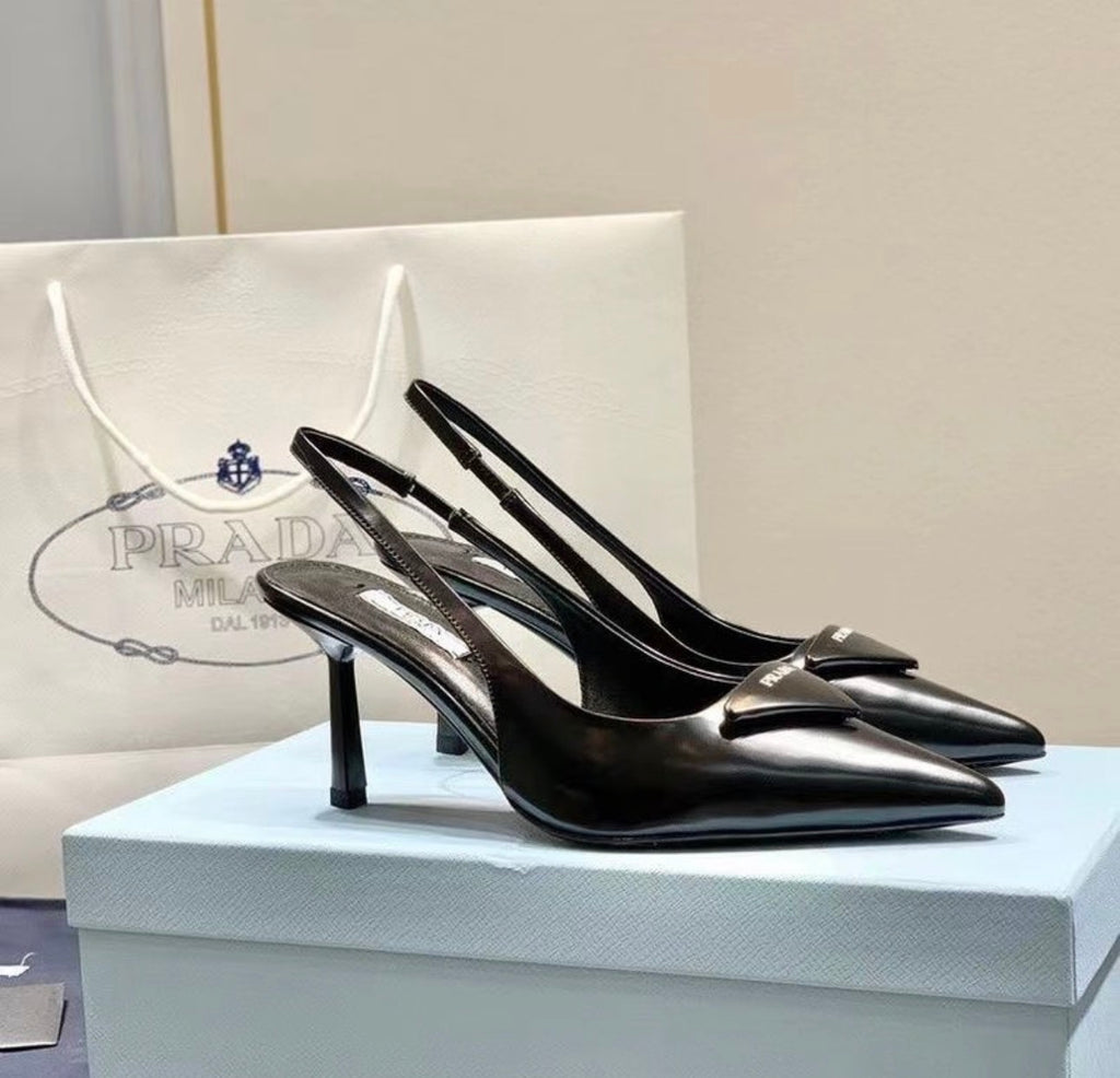 Escarpins:PRADA