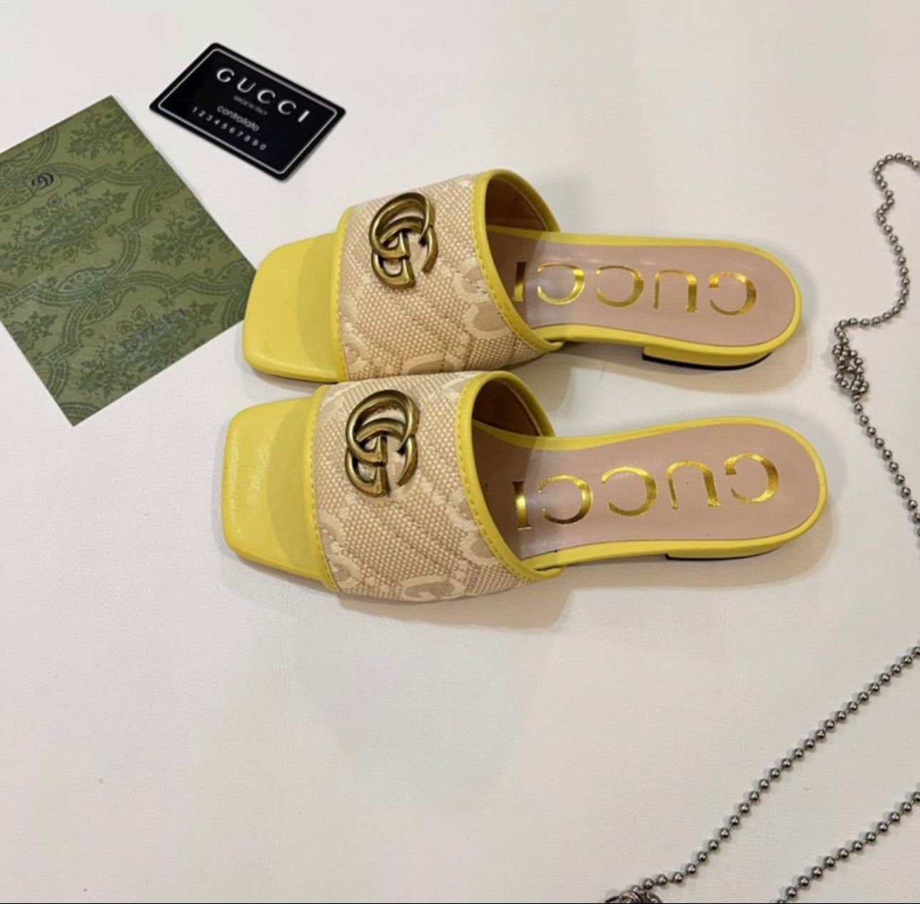 Sandales:GUCCI