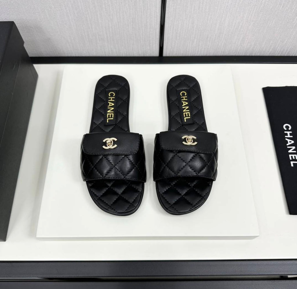 Sandales:CHANEL