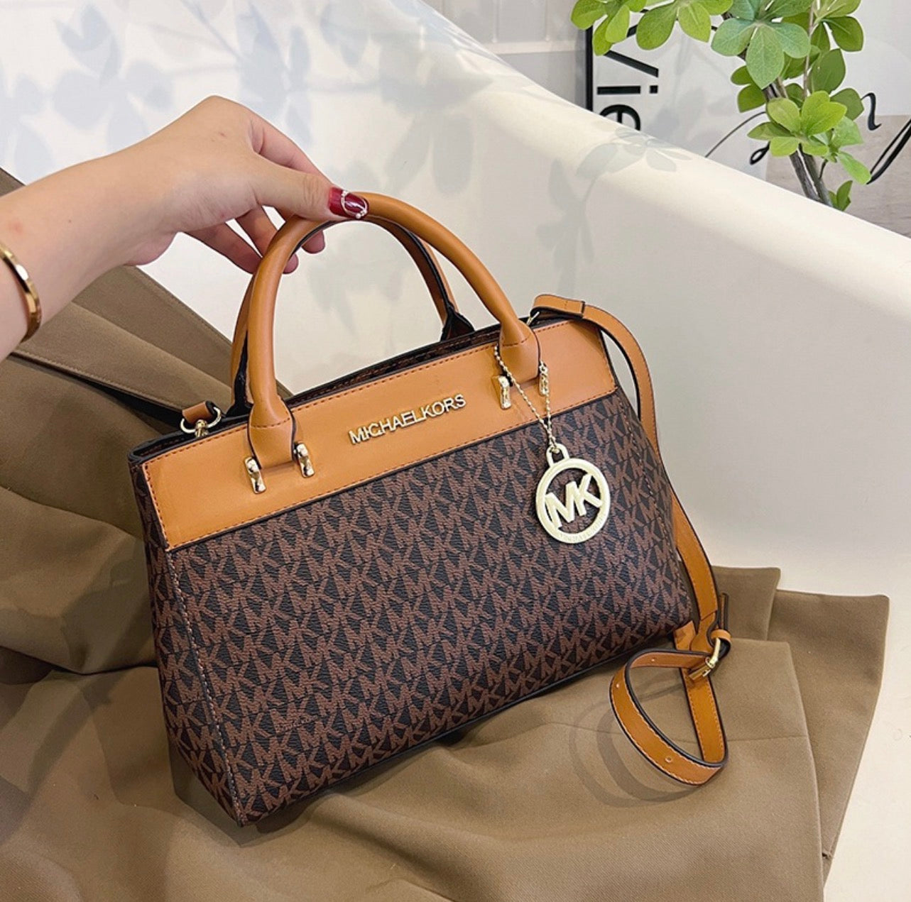 Sac à mai:MK