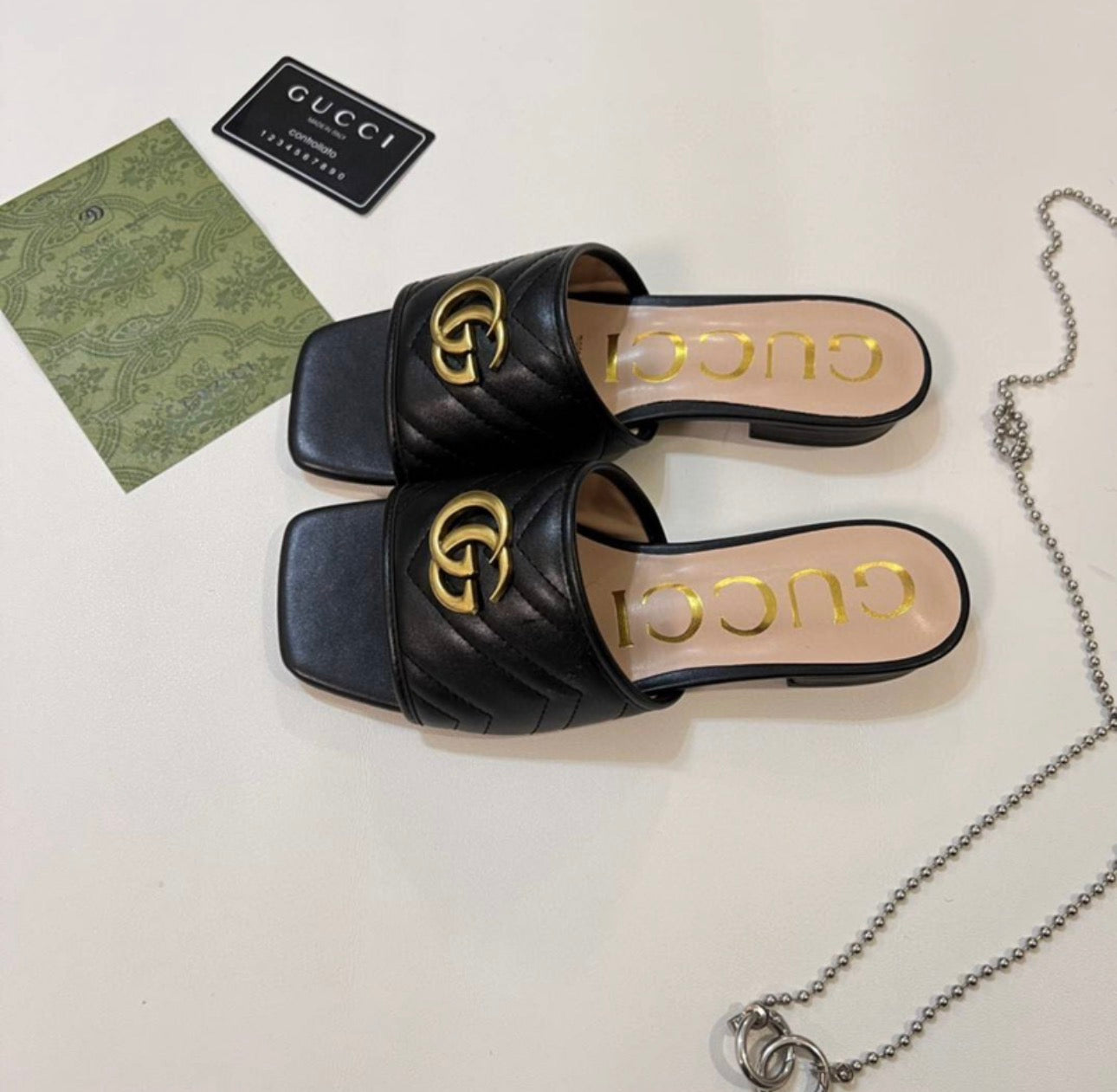 Sandales:GUCCI