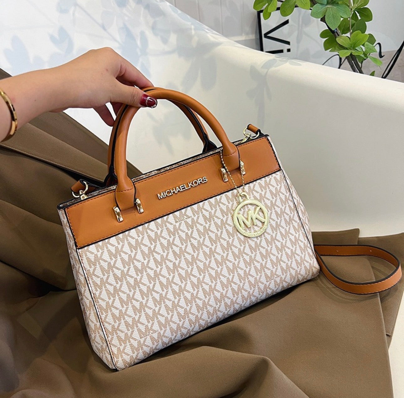Sac à mai:MK