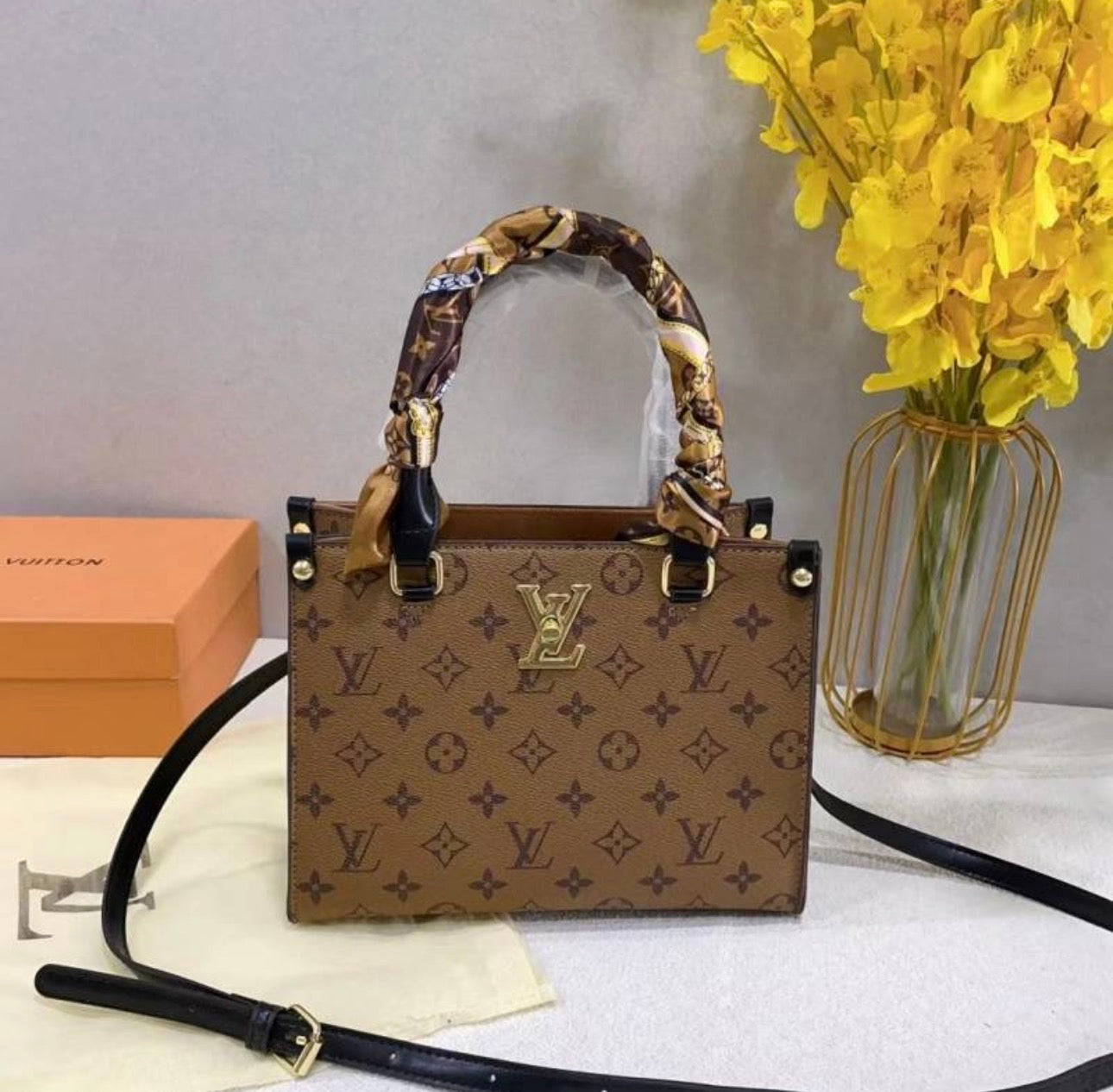 Sac à main:LV