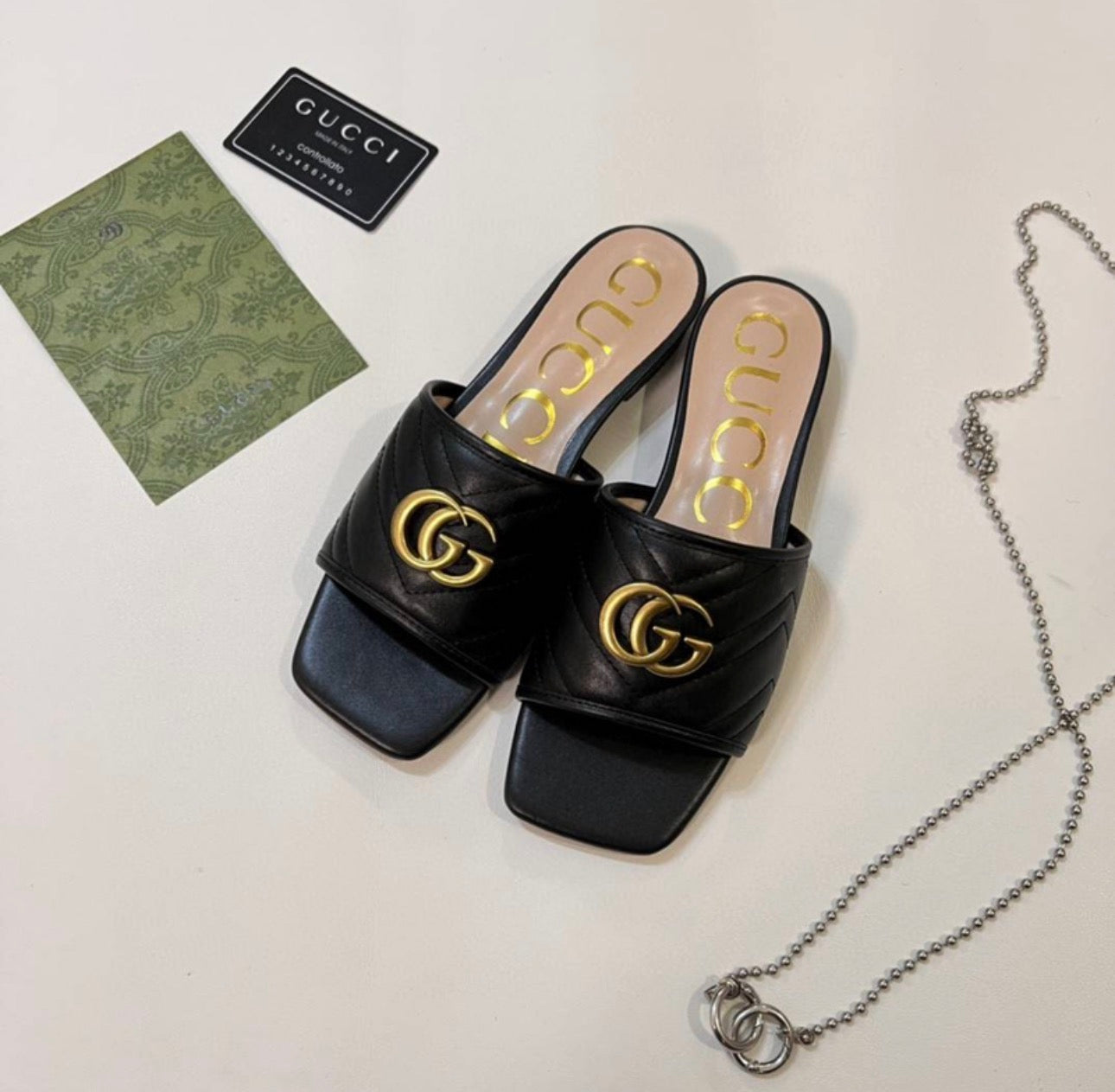 Sandales:GUCCI