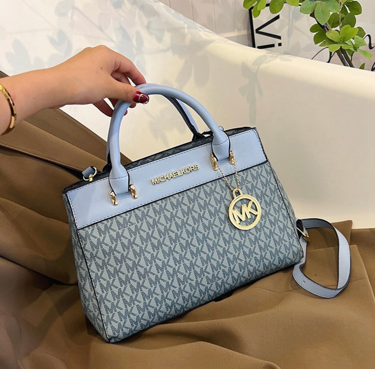 Sac à mai:MK