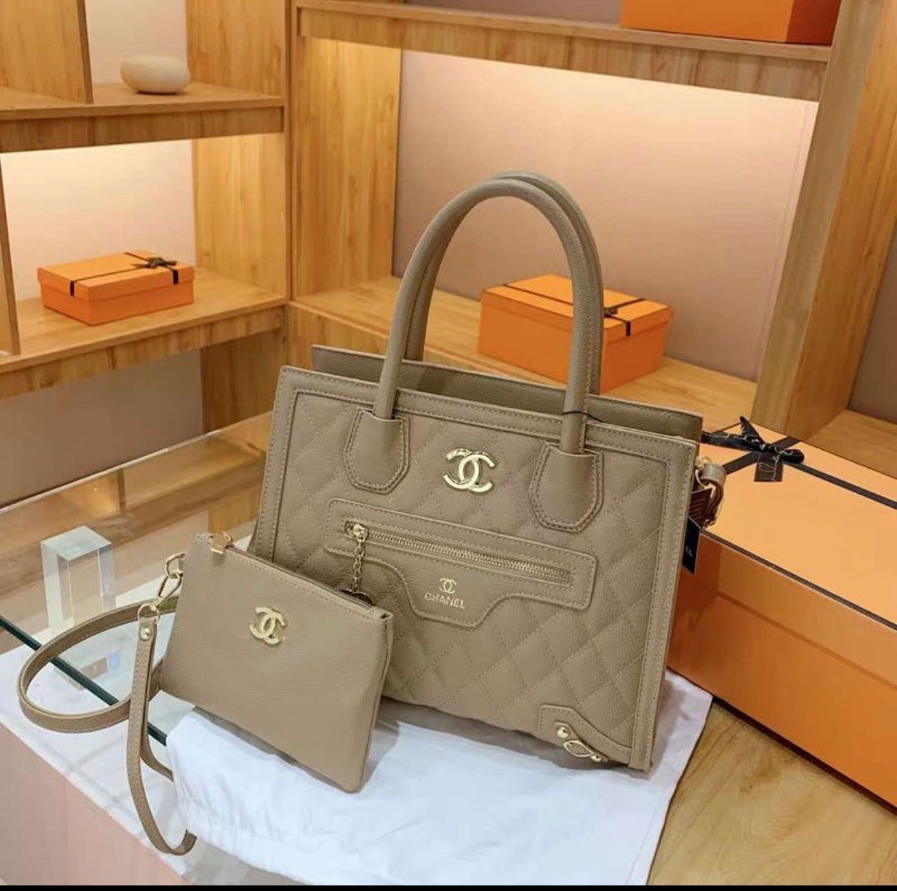 Sac à main:CHANEL