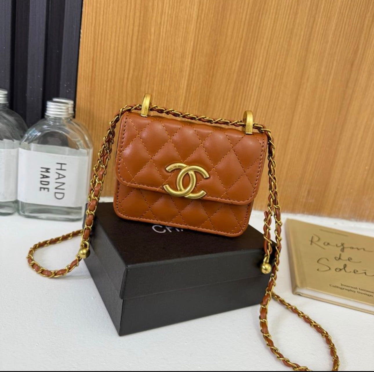 Sac à main:CHANEL