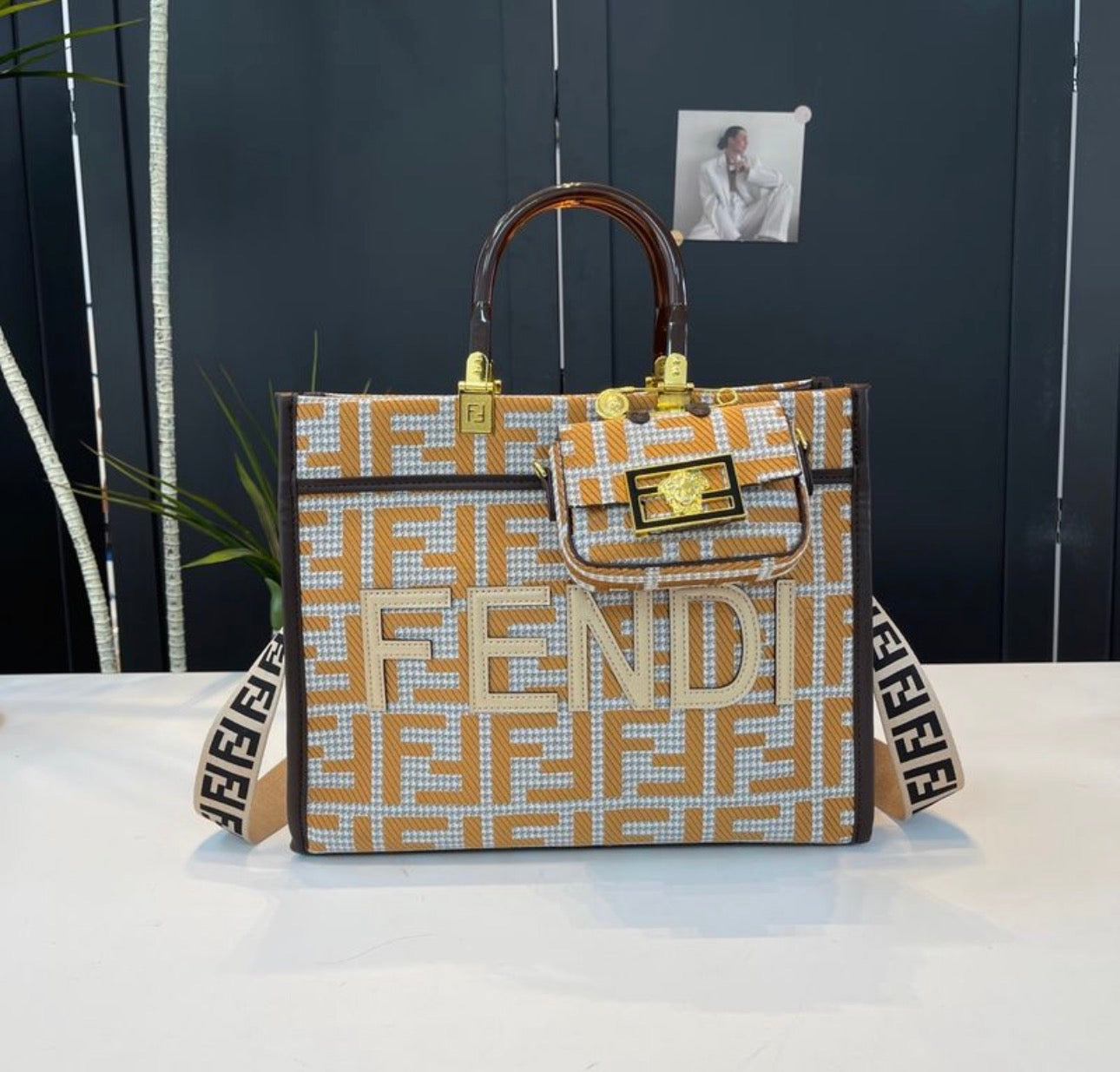Sac à main:FENDI